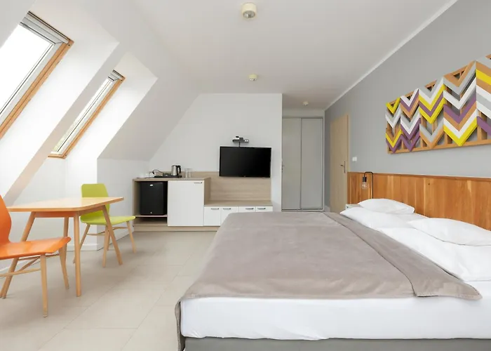 Na Fali Restaurant&apartaments Поберово